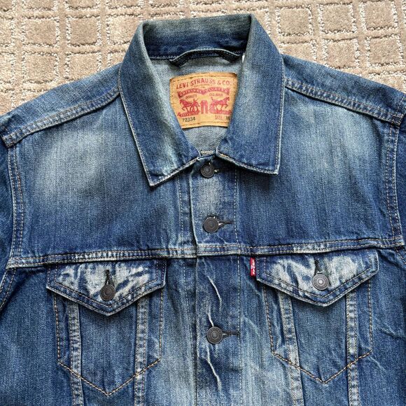 Levi's Urban Outfitters Danica Jean Jacket Mens Medium Blue Denim Trucker Casual - Picture 3 of 12